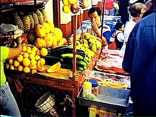 Typische mittelamerikanischer Markt mit exotischen Frchten.